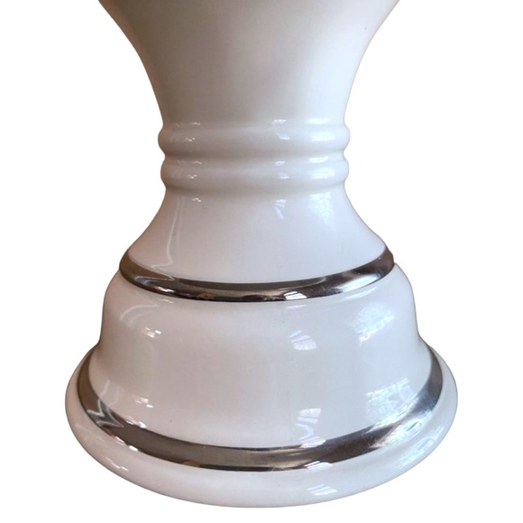 Vtg Bath & Body Works Holiday Christmas Holly Pedestal Candle Holder/Candy Dish - Picture 6 of 8